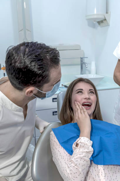 Best Emergency Dentist for Knocked-Out Tooth in Roseburg, OR